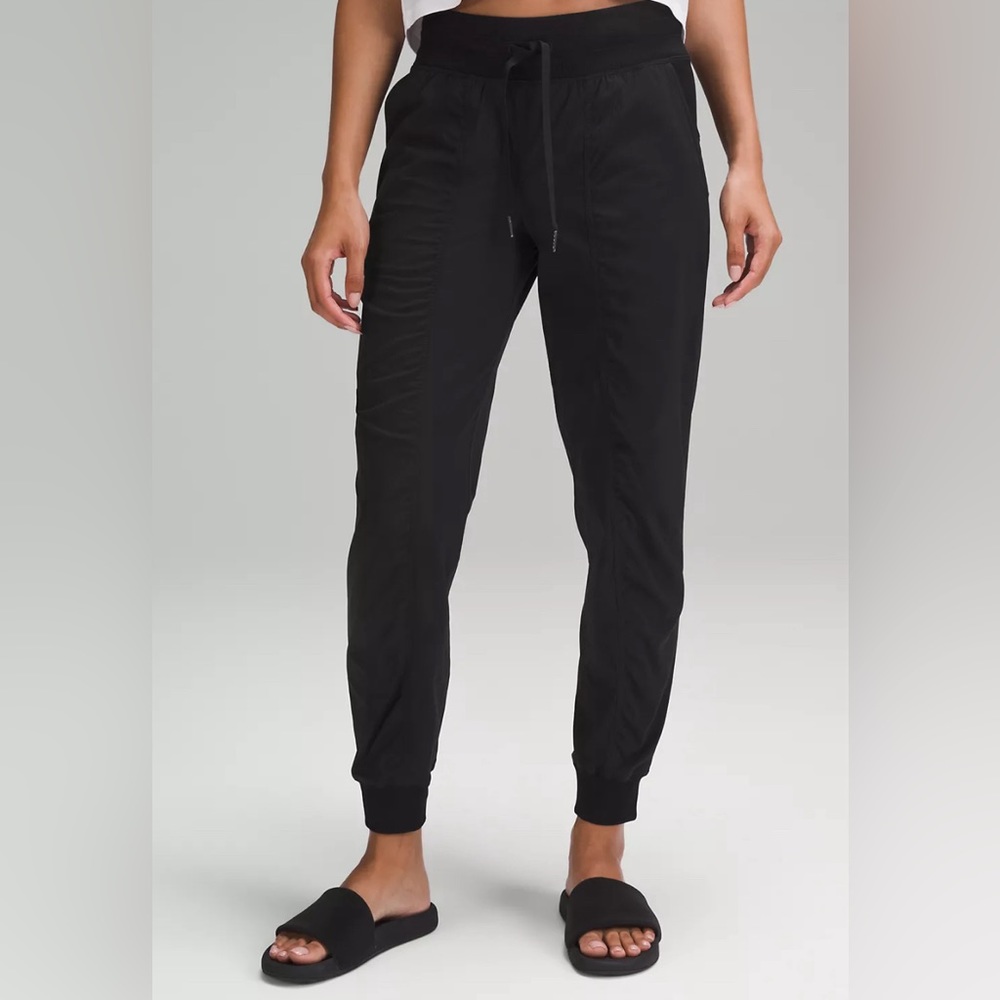 Dance Studio Mid-Rise Jogger